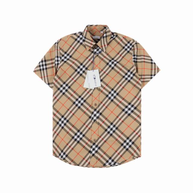 burberry 巴宝莉 经典斜格纹短袖衬衫 意大利精纺面料 能够确保纱线的均匀度和细腻度使得面料的手感更加柔软舒适 这些后整理工艺不仅提高了面料的耐用性和抗皱