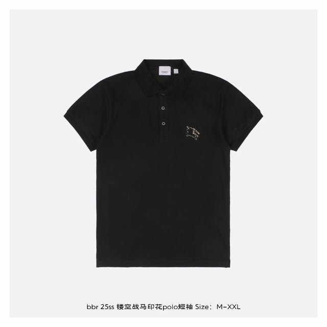 burberry 博柏利 25Ss 镂空战马印花polo短袖 纯棉珠地棉面料经典款polo衫 经典系列 图案装饰让商务休闲风增添了经典的色彩 整体高级简单大方