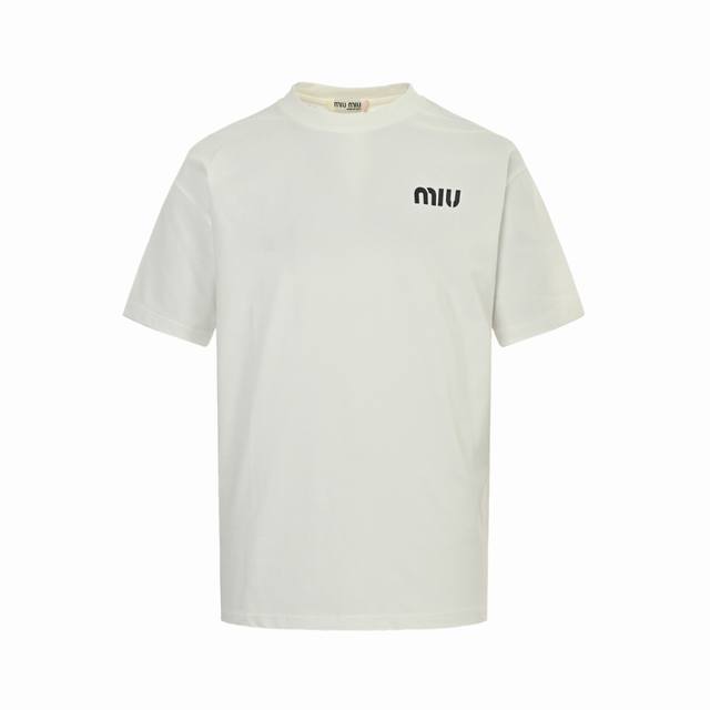 miu Miu 缪缪 25Ss 字母Logo发泡印花短袖 面料采用高克重280G重精梳棉 定制1:1螺纹 专柜级别精致车线 做工精细 面料舒适亲肤无异感 定制定