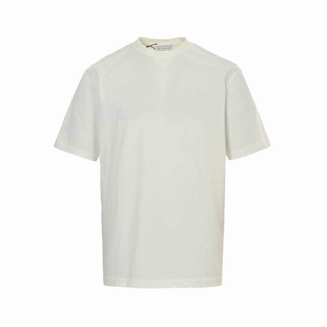 maison Margiela 马吉拉 25Ss 后背数字牙刷绣水洗短袖 原版开发 手感柔顺不变形不缩水 独家定织定染高克重紧密精梳棉面料 质感柔软舒适上身非常