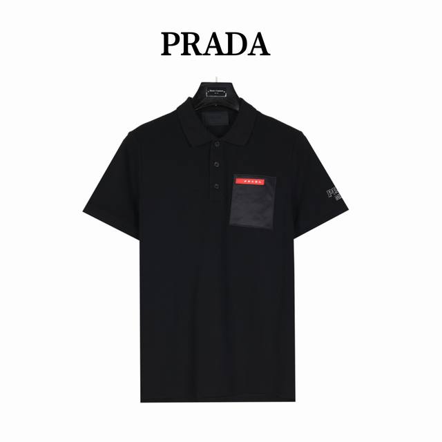 支持发放店 prada 普拉达 24Ss 假口袋硅胶饰条polo短袖 胸前经典红色皮标字母Logo 以及假口袋细节 典型精准的英式版型裁剪 各年龄段均可驾驭 满