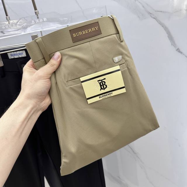 Burberry 巴宝莉 2025春夏新品休闲裤西裤 官网同步发售 裤身工艺设计 进口客供辅料 面料定制 代工厂p出品免检 每个细节做到极致 原版五金配件 潮范