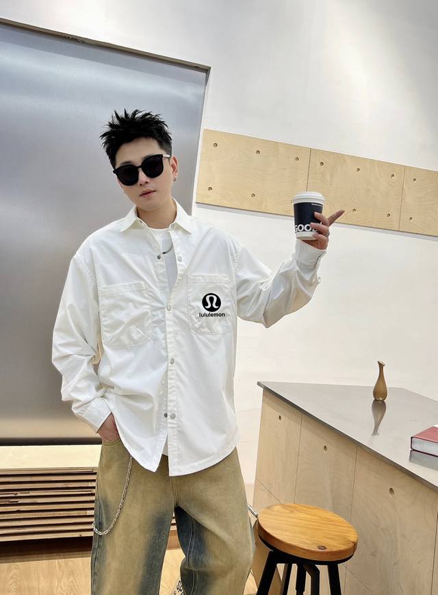 Lululemon 官网专柜最新秋款男士必备款衬衫外套 100%天然棉 褶皱效果展现质感 舒服透气 原单狠货 原版面料 柔软舒适 上身高端又奢华 足够场面的档次