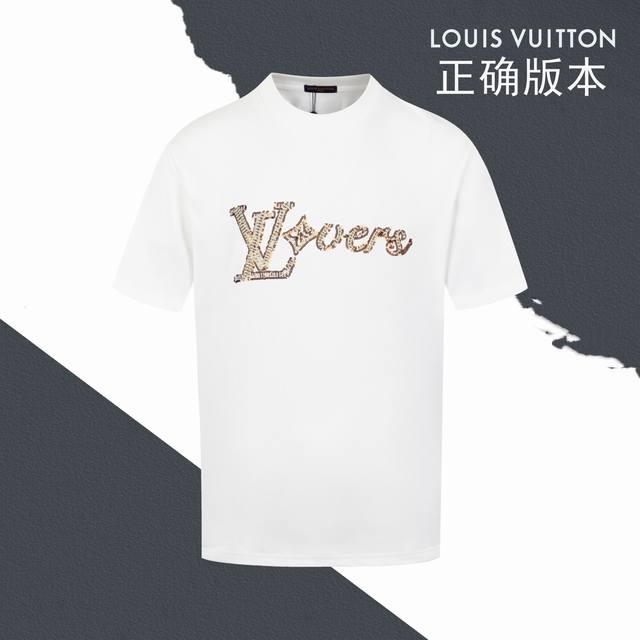 款号Sl82 非贴布 正确版本 三色 lv路易威登手工亮片串珠珠绣短袖圆领短袖 串珠亮片刺绣 官网买的样衣回来打的板 原色原版1:1 市场发这么低不发这个价格p