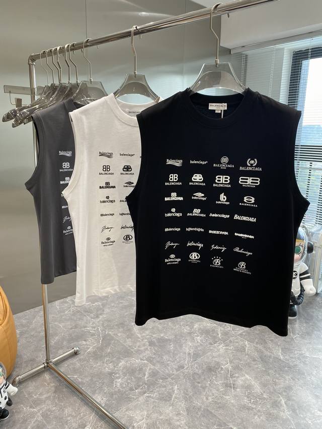 巴黎家 Ss夏季时尚休闲短袖背心 专柜同步胸前奢华顶级品牌装饰图案字母Logo设计 档次极高 定制原版辅料 独特设计 舒适透气 基础色颜色搭经典完美演绎欧洲大牌