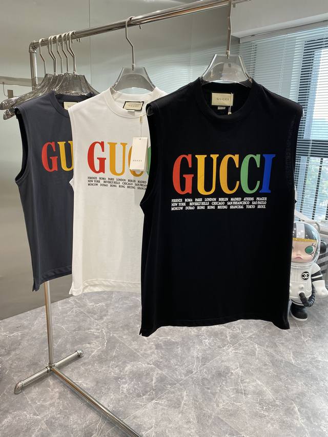 古家 Aw春夏新品 时尚休闲短袖背心专柜同步有售 原单狠货 采用进口 支欧棉面料 胸前顶级印花工艺文字图案Logo 档次极高 从容百搭 上身帅气有型 推荐 码数
