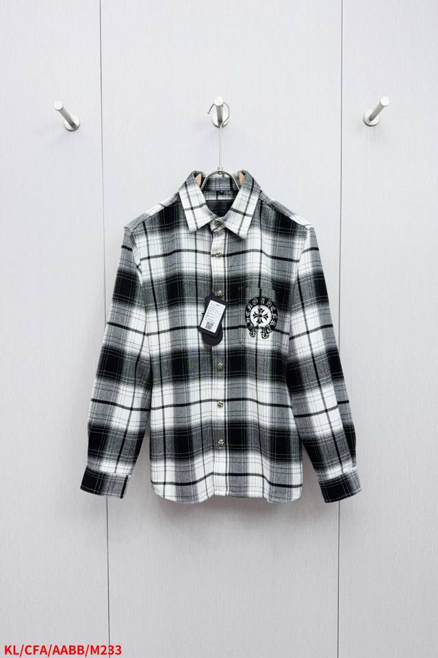 M233 Klcome Hearts 25S新品衬衫外套 男女同款 经典造型.胸前标识设计.色彩搭配潮人必备款推荐.定制棉质面料.舒适柔软.适中的重量与极佳的垂