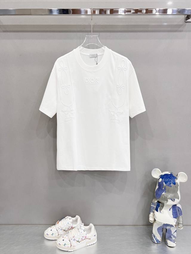 dior 迪奥 320克圆领短袖T恤 微标字母Logo双肩五星吊坠刺绣工艺 官方同步 1:1原版开模 时尚个性 百搭潮流 纯原品质 原版洗水面料 吊牌 领标 水