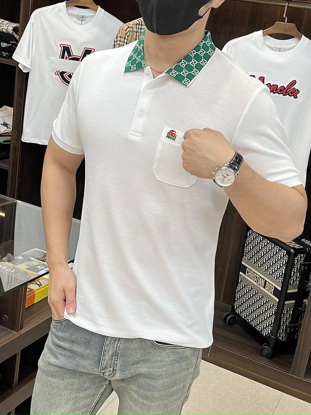 主推 Gucci 秋冬新品发布秘古驰商务翻领短袖 纯棉细网眼珠地面料 定义高端产品 3D立体制版 贴身舒适 欧洲标准环保染色 去除所有重金属 微生物 达到国际标