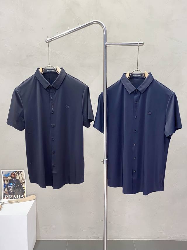 Dolce&Gabbana杜嘉班纳独家专供新款原单男士休闲polo短袖 高端定制 高端版本 时尚百搭爆款进口面料 手感超柔软细腻 穿着亲肤舒适 高端精品 代工厂