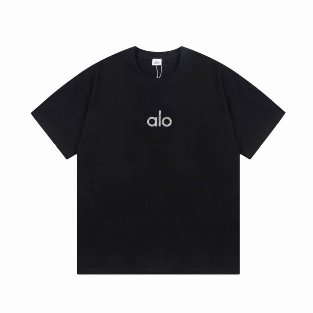 Alo 2025新款 雷瑟 爆裂线条 字母Logo压花 男女同款 短袖T恤 定制270克100 双纱纯棉面料 定染32支双股螺纹 领标吊牌主唛三标齐全 颜色 黑