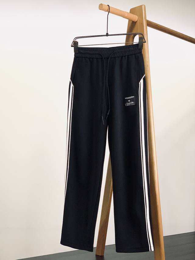 y-3 山本耀司 2025Ss早春新品 抽绳机能休闲裤 时尚系列 独特拼料设计 抽绳休闲短裤 订纱开始订染和订纺 国内某大厂出口日本 和供应几大顶级品牌的面料