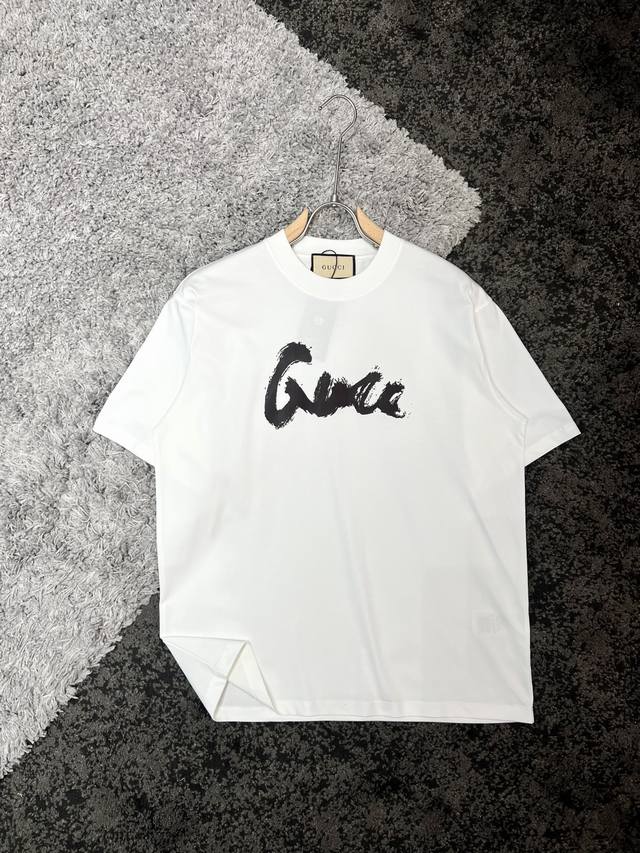 Gucci*古奇 衣长