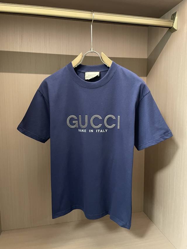 gucc 2025春夏新品 优选特定原版开发双股精棉平纹面料 上身挺阔舒适度佳 外穿内搭随意搭配 男女同款夏日必备 3尺码S-Xl