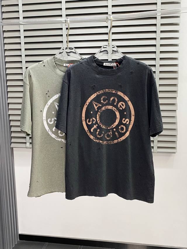 Acne Studios独家专供新款原单男士休闲短袖 高端定制 高版本 时尚百搭爆款进口面料 手感超柔软细腻 穿着亲肤舒适 高端精品 代工厂p精细做工 上身非常