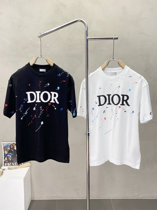 Dior迪奥独家专供春夏新款原单男士休闲短袖 高端定制 高版本 时尚百搭爆款原版进口面料 Logo图案设计 手感超柔软细腻 穿着亲肤舒适 高端精品 代工厂p精细