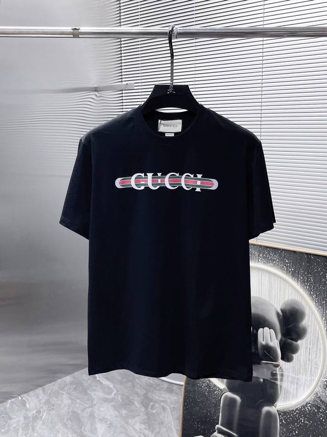 古奇 Gucci 2025新款 圆领 短袖 T恤 体恤 半袖 高端版本 专柜定制面料 透气舒适度高 细节无可挑剔 品牌元素设计理念 体现高品质 手感细腻柔软 呈
