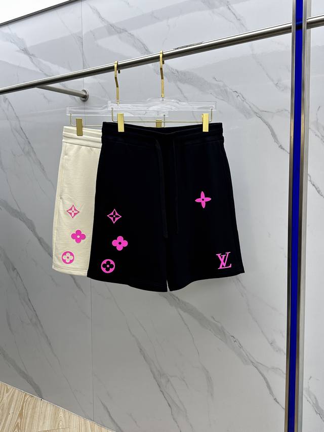 LV*路易威登 2025春夏新款男士休闲抽绳短裤 高端货简洁时尚大方 简洁利落又清爽 品质做工细节经得起任何形式检验 简约大方百搭款 上身优雅帅气 焕然一新的即