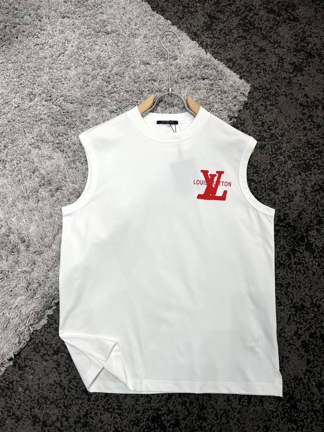 Louis Vuitton*路易威登 衣长