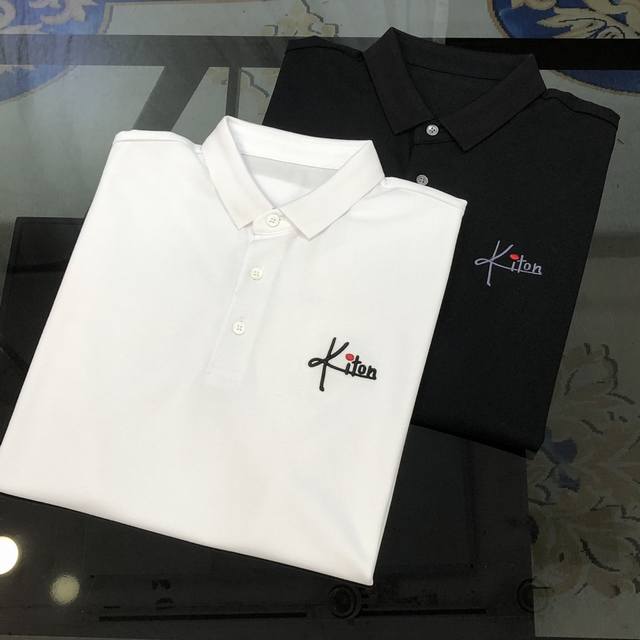 Kiton2025春夏新款原单男士翻领polo衫短袖T恤 高版本 高端定制 简洁时尚百搭爆款胸前立体刺绣字母Logo设计 定制进口双股珠地纯棉面料 穿着舒适 透