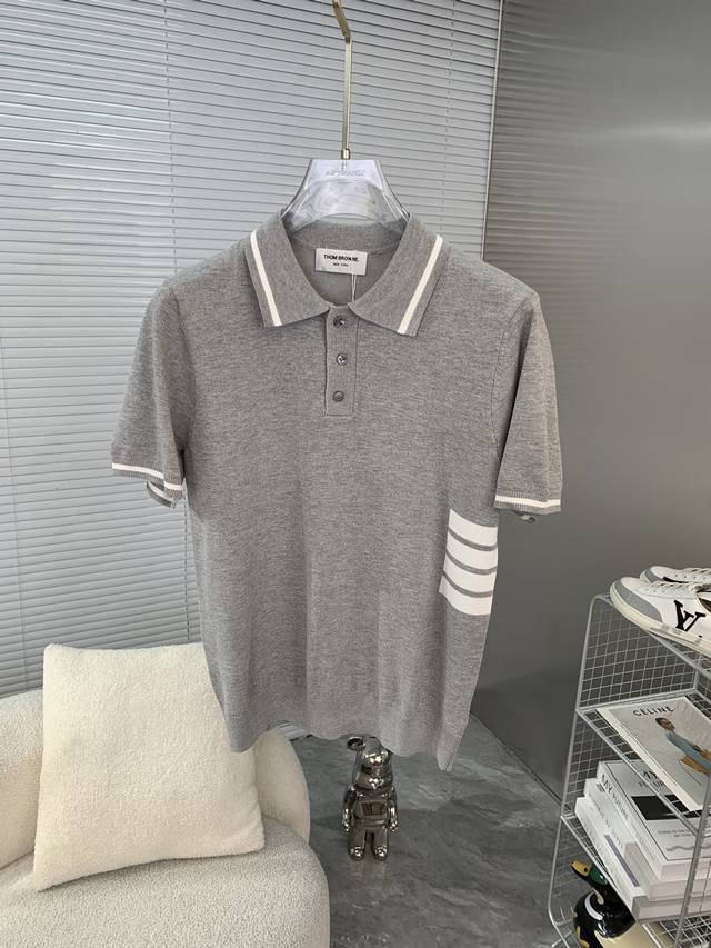 Tb汤姆布朗 Thom Browne 汤姆布朗 四杠针织polo衫 升级 灵感源自八十年代复古 原版面料 官方同款 polo衫 定制 网纱毛衣针织面料 手感非常