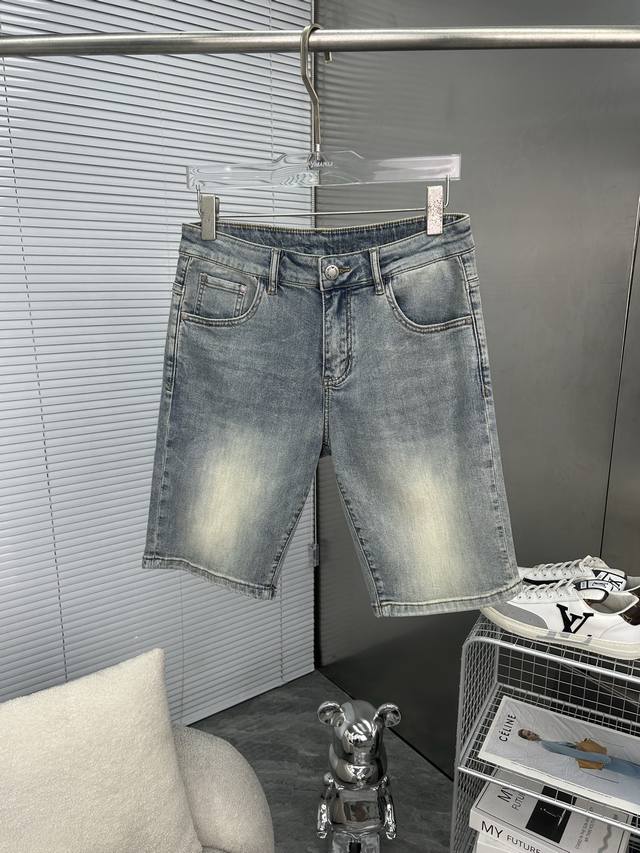 Armani阿玛尼 2025Ss春夏新款男士牛仔裤 短裤精选进口丹宁牛仔面料 重工环保洗水 手感柔和 兼备耐磨性 版型小直筒 微弹力显瘦修身 细节完美 五金辅料