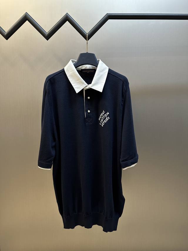 Lv 学院风珍珠纽polo衫 采用定染40支精梳棉纱双股纱线 斜纹棉布 75D高温衬布 字母进口刺绣 毛料酵洗 size S M L Xl