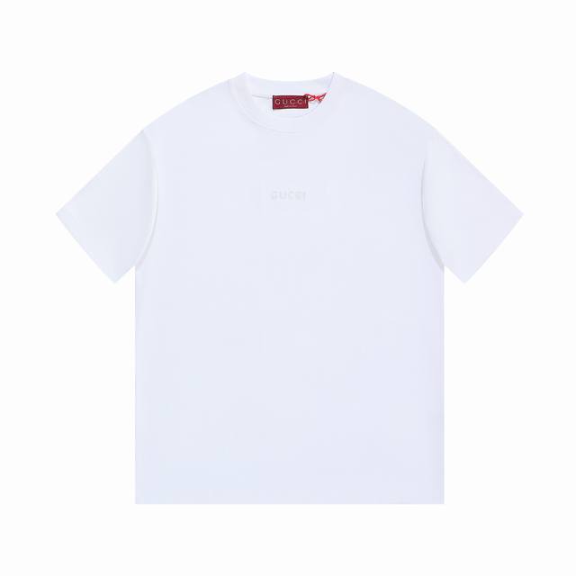 gu*Ci G家 新款Logo刺绣字母短袖T恤 *定制280克全棉面料 面料柔软 亲肤舒适 *前幅压胶字母标识 *非常简约大气的一款 无论是上身舒适度都是无可比