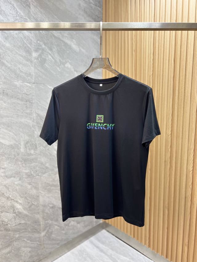 Give 纪梵希 2025年春夏新品上新 三标齐全 丝光棉圆领短袖T恤 好货不用过多介绍 看细节 专柜码数 M-6Xl 175 140建议Xl 修身版型