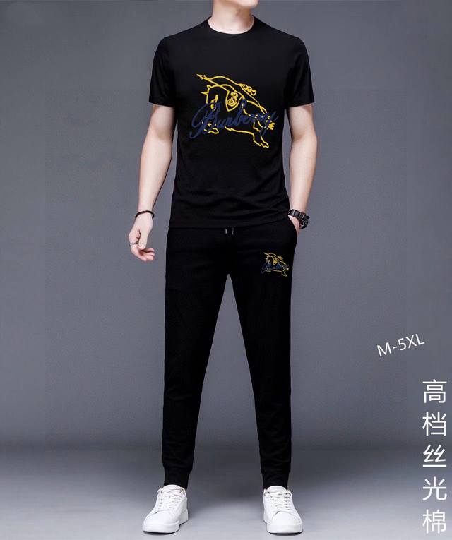 直 Burberry 巴宝莉 胖子福音 2025官网同款.世界知名奢侈品牌.夏季男士 双丝光 高品质货套装 采用进口原单面料 当季时尚潮流款 百搭爆款 简洁大方