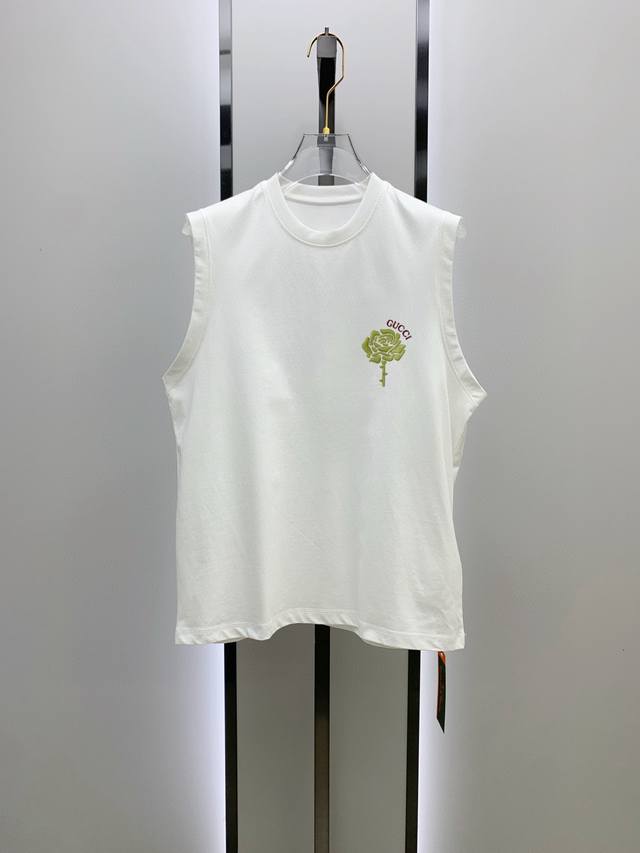 直 品牌 Gucci 古奇 2025夏季新品背心T袖 经典简约款式 任何人都可以轻松驾驶 进口定制丝光棉面料 手软舒适有型 吸汗透气 胸前经典品牌字母Logo设