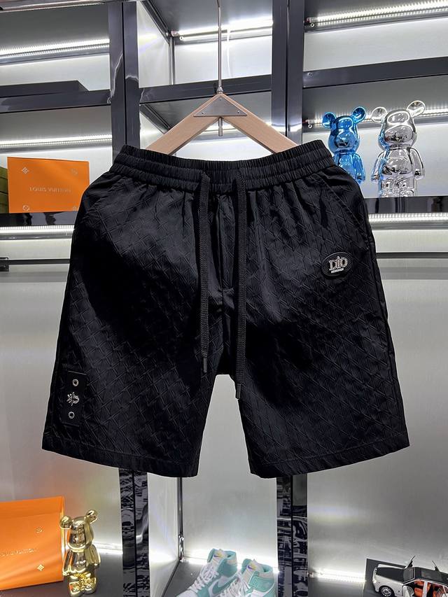 直 品牌 Dior迪奥 2025Ss夏季新款 原单专柜休闲短裤 奢华经典品牌原版Logo配饰 专柜热销款 身穿着非常舒适 低调不失奢华 穿出去非常有档次 裤型款