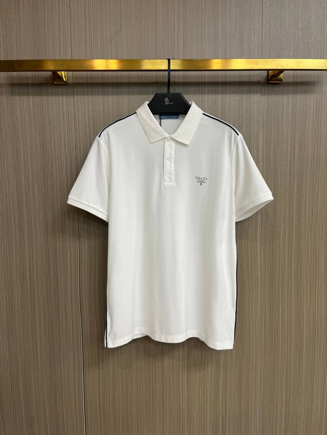 普拉达 2025Ss夏季新款字母Logo男士翻领polo衫 经典商务男款 高端男装的天花板级别的商务男款 简约时尚大气不失优雅 单穿内搭体面过人 品质控 细节控