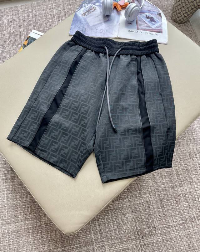 fd 2025夏季短裤 百搭松紧腰休闲五分裤 松紧腰 两侧插袋 面料采用客供定织高支纯棉料 上身透气 柔软亲肤 手感细腻 腰部针织松紧腰加抽绳 上身不用担心过松