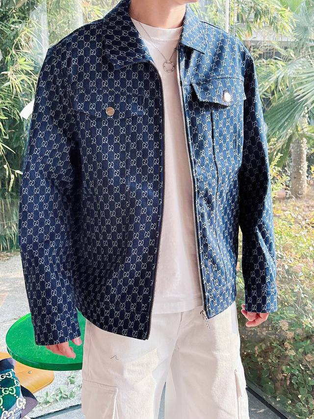 Gucc 25早春新款Logo绣花翻领外套 码数 M-3Xl