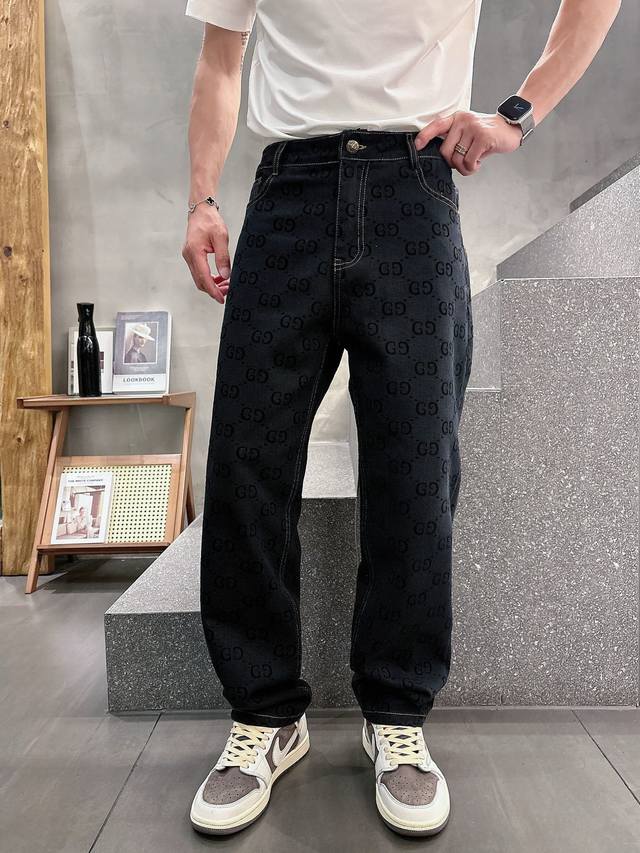 古奇 2025新品 原单牛仔裤 原版重工打造 品牌经典Logo设计 三标齐全 原版五金辅料 专柜定制牛仔面料 完全对版专柜 欢迎专柜试穿后再购买 好货不怕比 码