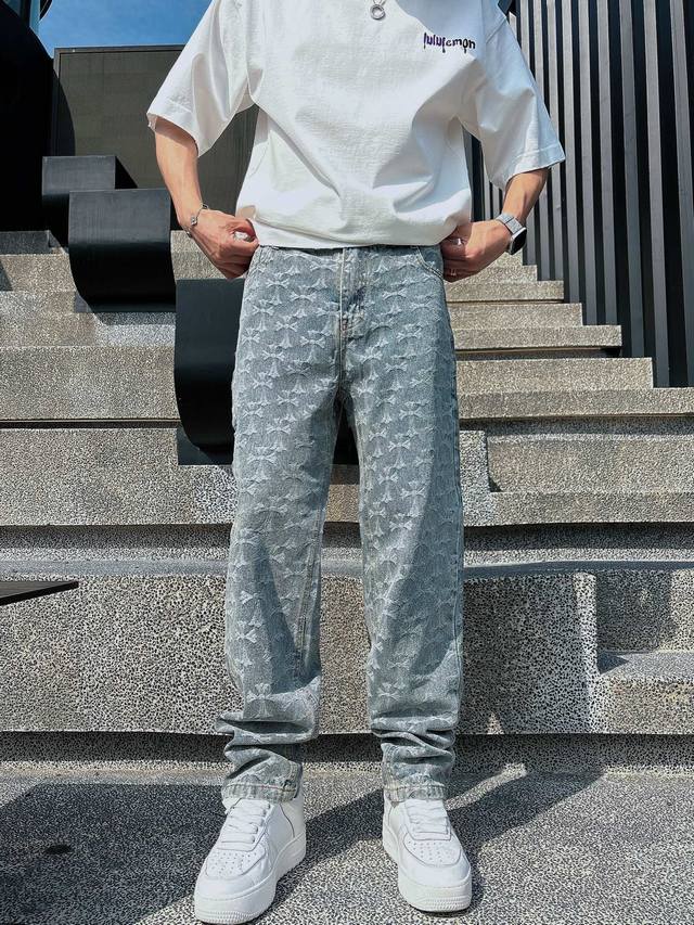 克罗心 2025新品 原单牛仔裤 原版重工打造 品牌经典Logo设计 三标齐全 原版五金辅料 专柜定制牛仔面料 完全对版专柜 欢迎专柜试穿后再购买 好货不怕比