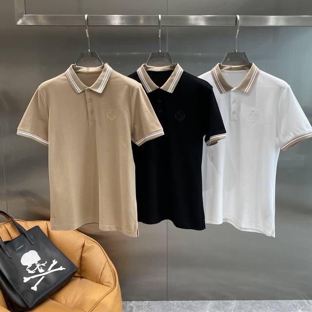 布鲁家 25Ss新款春夏短袖翻领T恤polo 最高版本客供定制高端朱地面料简单时尚款 拼色螺纹超级好看 胸前标志刺绣经典Logo简单大方的款式 满满的高级感 简