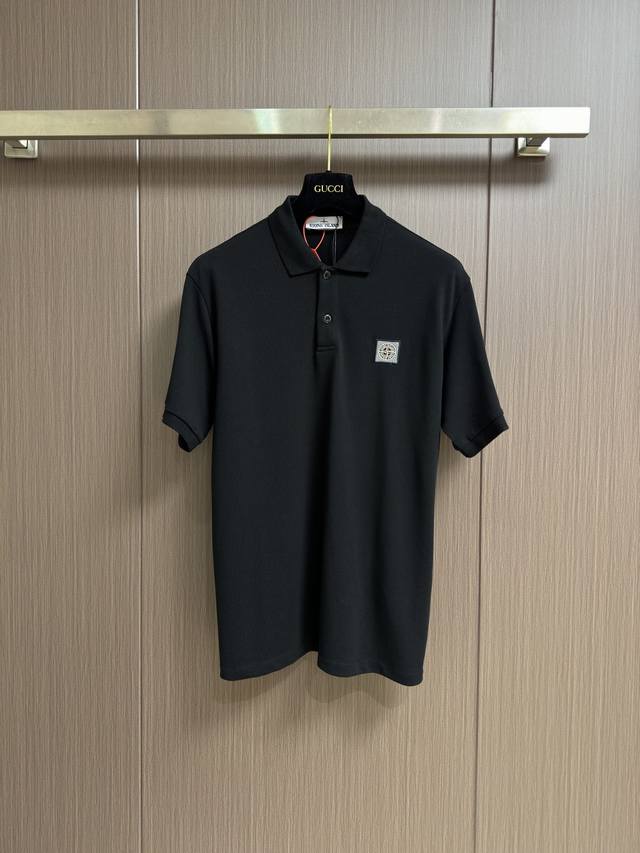 stone Island 石头岛徽章贴布绣polo衫 定制珠地纯棉缎 呼吸的空气棉 采用进口机贴布绣工艺 使用先进的计算机控制系统和精密的机械部件 实现Comp