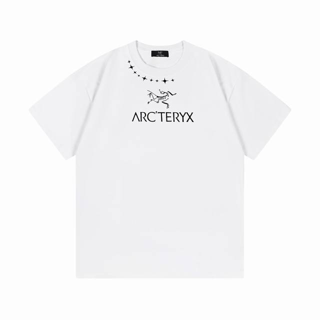 Arc Teryx 2025新款 星星图腾鸟Logo 男女同款 短袖T恤 定制300克100 双纱纯棉面料 定染32支双股螺纹 领标吊牌主唛三标齐全 颜色 白色