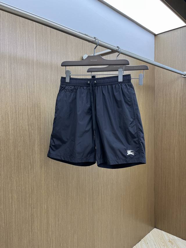 新品 Bbr Ss官网新款科技感面料运动沙滩裤 订织科技感聚酯纤维面料 Logo刺绣细节 弹力松紧裤腰 裤腰细节做工非常好A60 颜色:图片色 尺码:S-M-L
