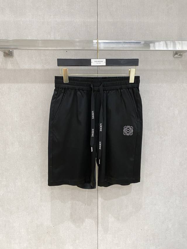 罗意威 春夏新款休闲短裤 官网同步发售 定制品牌经典Logo 定制面料 舒适度极好 手触感强烈 辨识度极高 完美品相工艺 尺码 M-3Xl