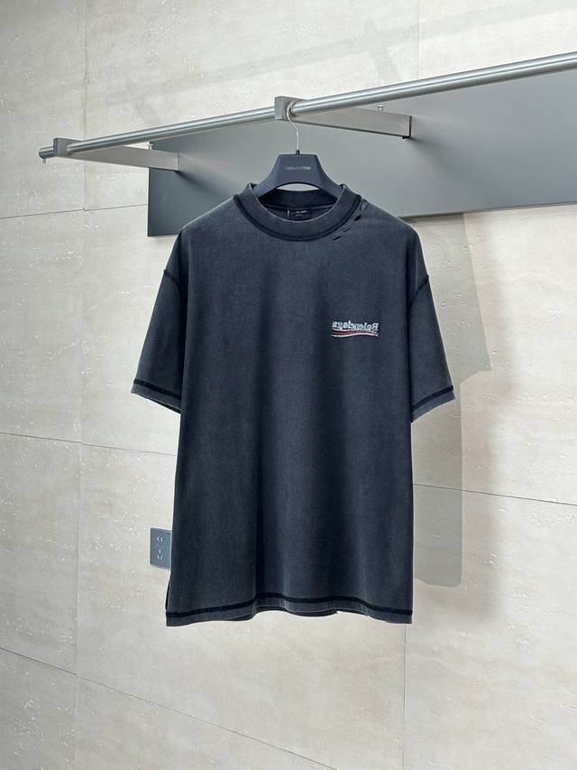balenciaga* 巴黎 25Ss新款可乐海浪花反面刺绣洗水做旧磨烂短袖T恤 成衣釆用反面缝合 成衣洗水 设计感十足 面料采用巴黎Zp定织定染全棉双纱 克重