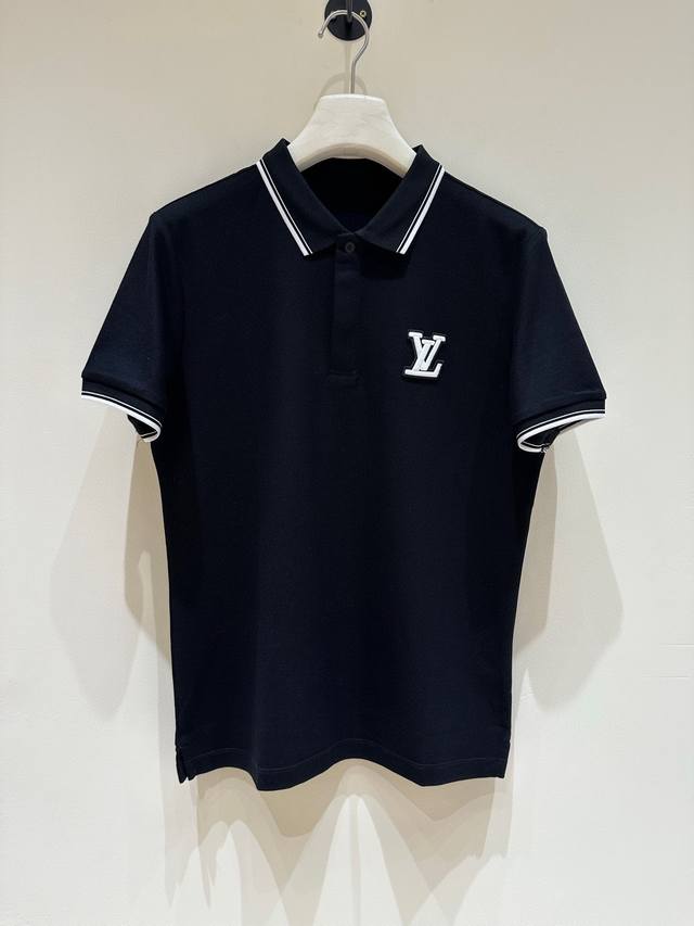 新品A16- V登家族男士珠地网眼棉翻领马球polo衫 香港洋行渠道货 重磅高端臻品 高奢品鉴白金级单品 25年春夏新品 经典人气单品 极符合V登家美学基调的一