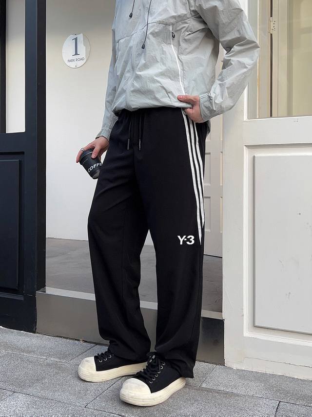 Y-3 专柜同步更新 织带长裤 春夏定制高科技面料 舒适无比 家族式织带拼接 运动感超强 M-3Xl