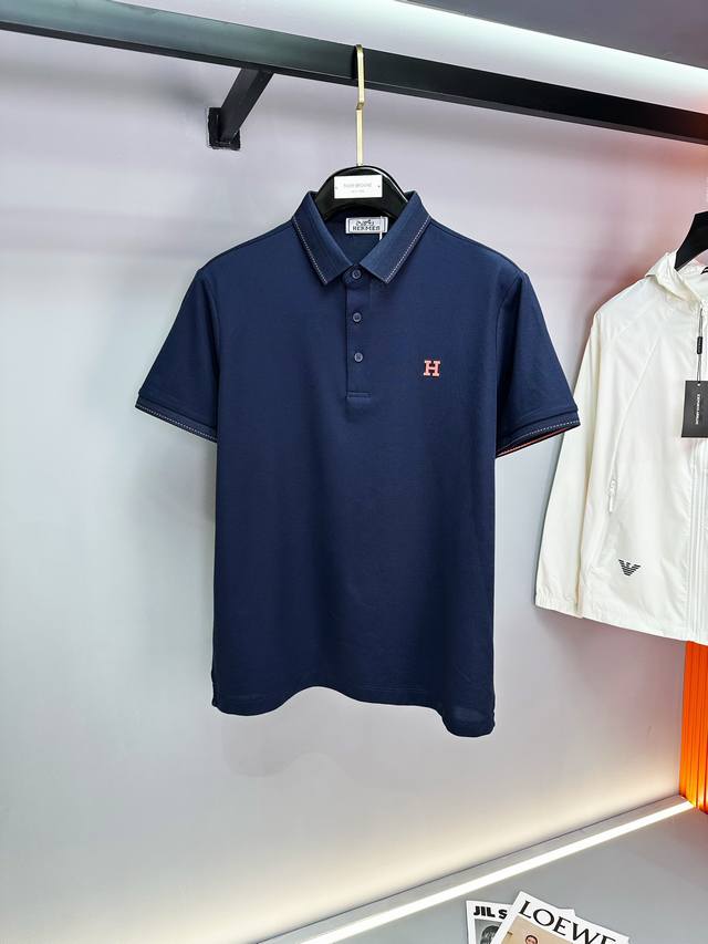 Hermes爱马仕 2025Ss夏季新款皮标Logo男士翻领polo衫 经典商务男款 客供定织100%网眼珠地棉布精心制成 面料表面排列均匀整齐的网眼纹理 透气