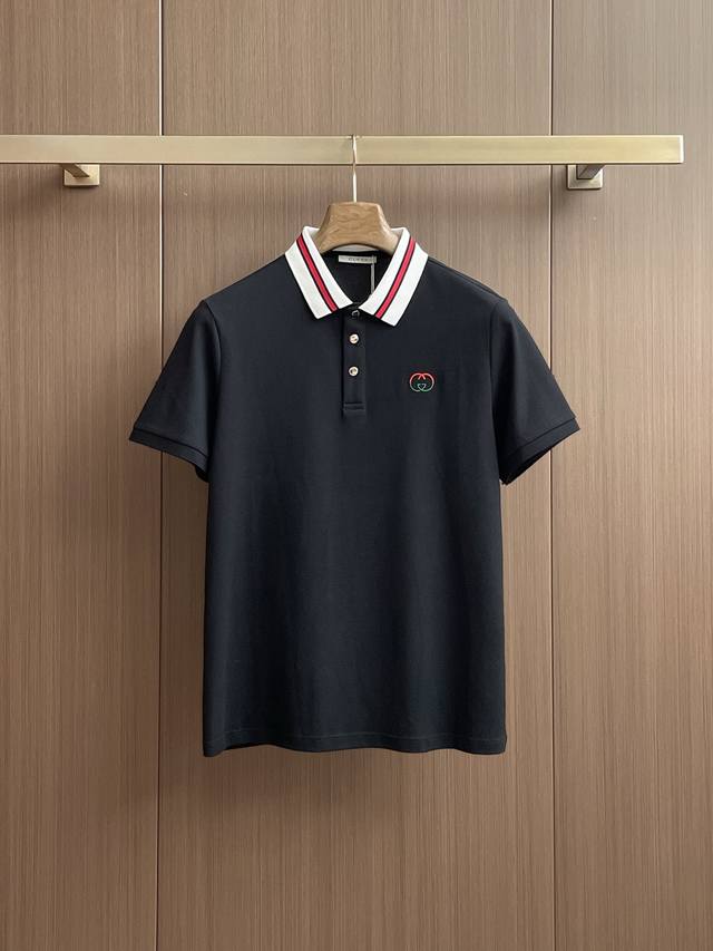 古驰 2025Ss夏季新款字母Logo男士翻领polo衫 经典商务男款 高端男装的天花板级别的商务男款 简约时尚大气不失优雅 单穿内搭体面过人 品质控 细节控的