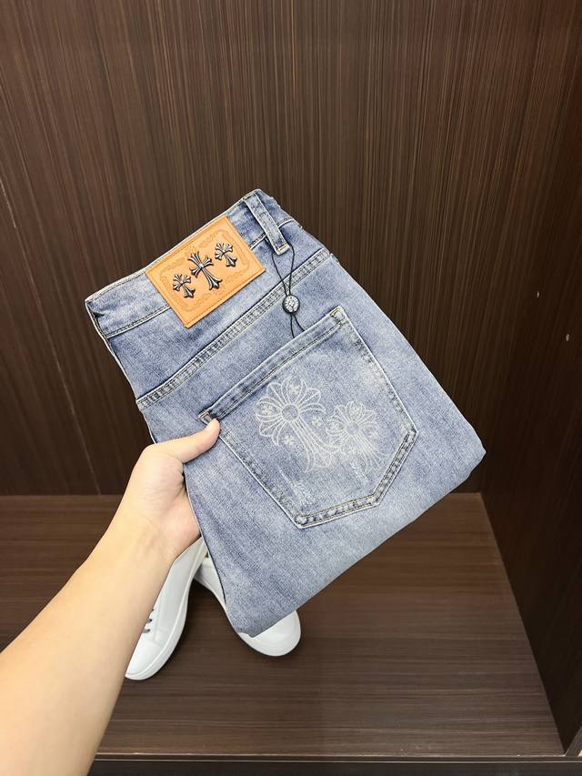 克罗心 2025Ss夏季新款原单高档爆款牛仔短裤 超级定制款 原版五金 超级重工工艺 版型超赞 细节做工无可挑剔 款式不挑人 特别高档 好货不等人 看中赶紧下手