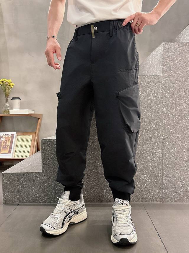 y3休闲裤 季度 秋冬款 尺码 M-3Xl 版型 直筒休闲款 工艺 户外速工裤子 贴布工艺 上身舒适感强 推荐款