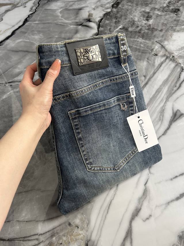 Dior 迪奥 2025春夏欧洲专柜新款 超A代购级别海外贸易公司订单货源 顶级原单高端男士定制时尚直筒牛仔裤 25Ss春夏Cd家柜台最新推出 时尚高端男士必备
